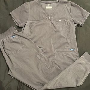 Adar Jogger Scrub Set